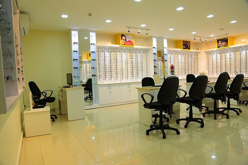 Diagnostic eye examination in progress