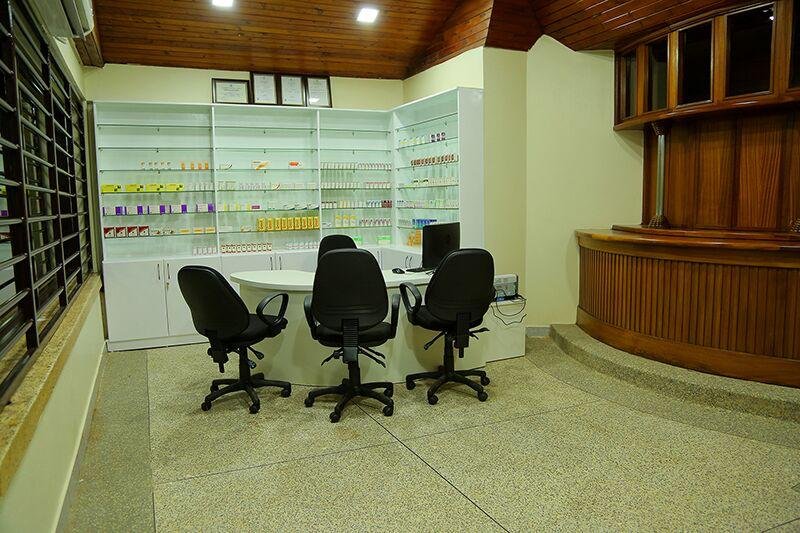 ASJ Eye Hospital care team